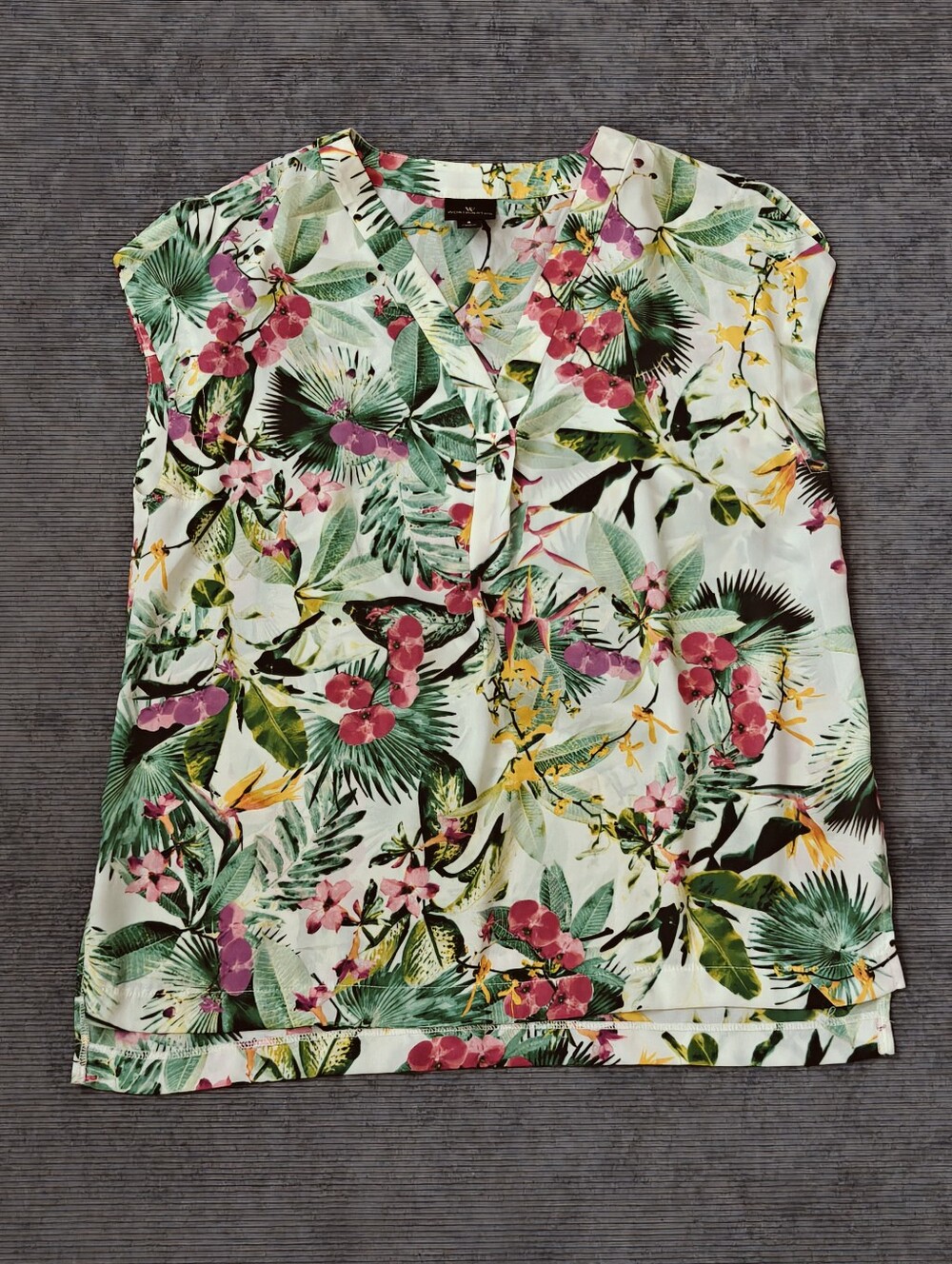 Worthington Tropical Floral V-Neck Blouse (Sleeveless) Size Small